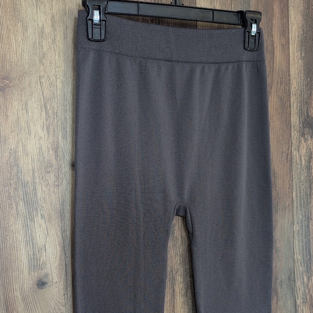 NWT Gold Medal International Fleece Lined Gray Fashioned Leggings S/M       C174